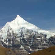 ブータン西部・中部を巡る旅　古都プナカをじっくり楽しむ、首都ティンプー、パロ　周遊8日間